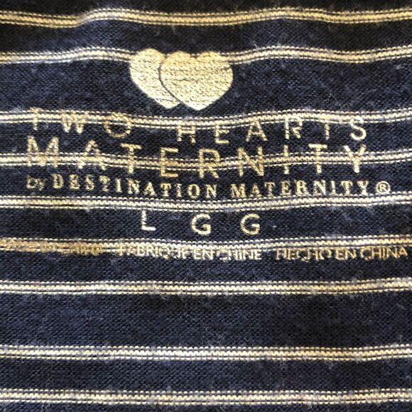 Two Hearts Maternity Navy Stripe V-Neck Tee Size Large - Picture 2 of 8